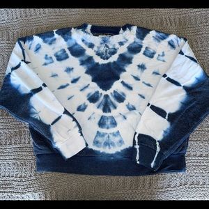 Cropped tie dye sweatshirt